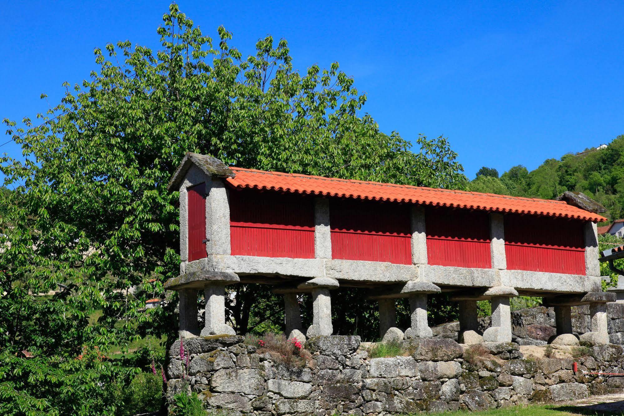 Pensjonat Aldeia Turistica De Louredo Vieira do Minho Zewnętrze zdjęcie