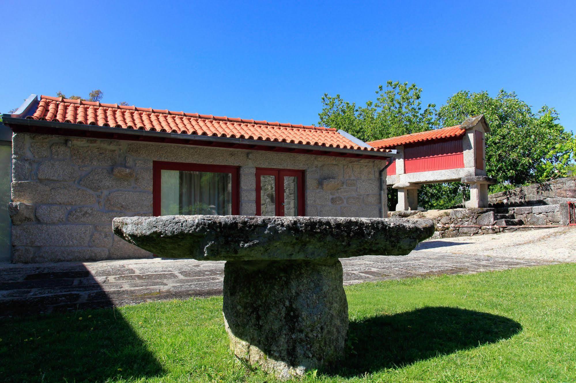 Pensjonat Aldeia Turistica De Louredo Vieira do Minho Zewnętrze zdjęcie